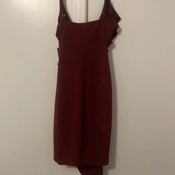 Lulu’s cocktail dress - Picture 3 of 3